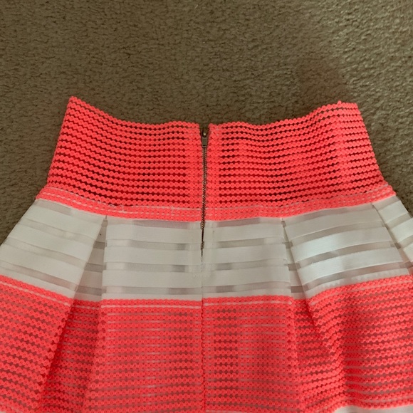 Skirt - Picture 3 of 5